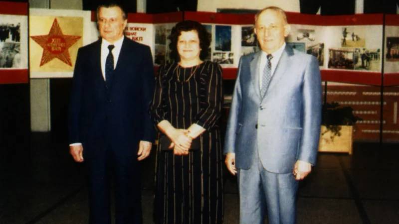 Престъпниците Григор Стоичков (вляво) и Тодор Живков (вдясно)